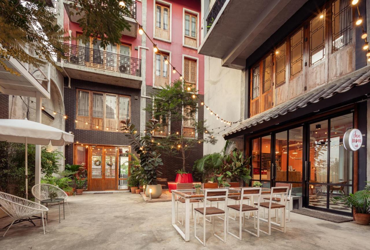 Отель House Of Papa Bangkok Siam Экстерьер фото