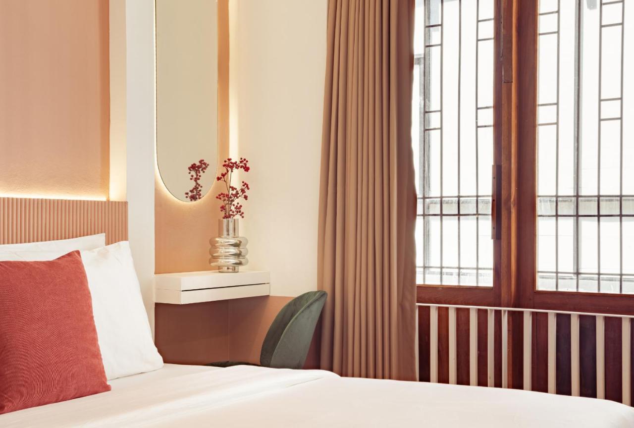 Отель House Of Papa Bangkok Siam Экстерьер фото
