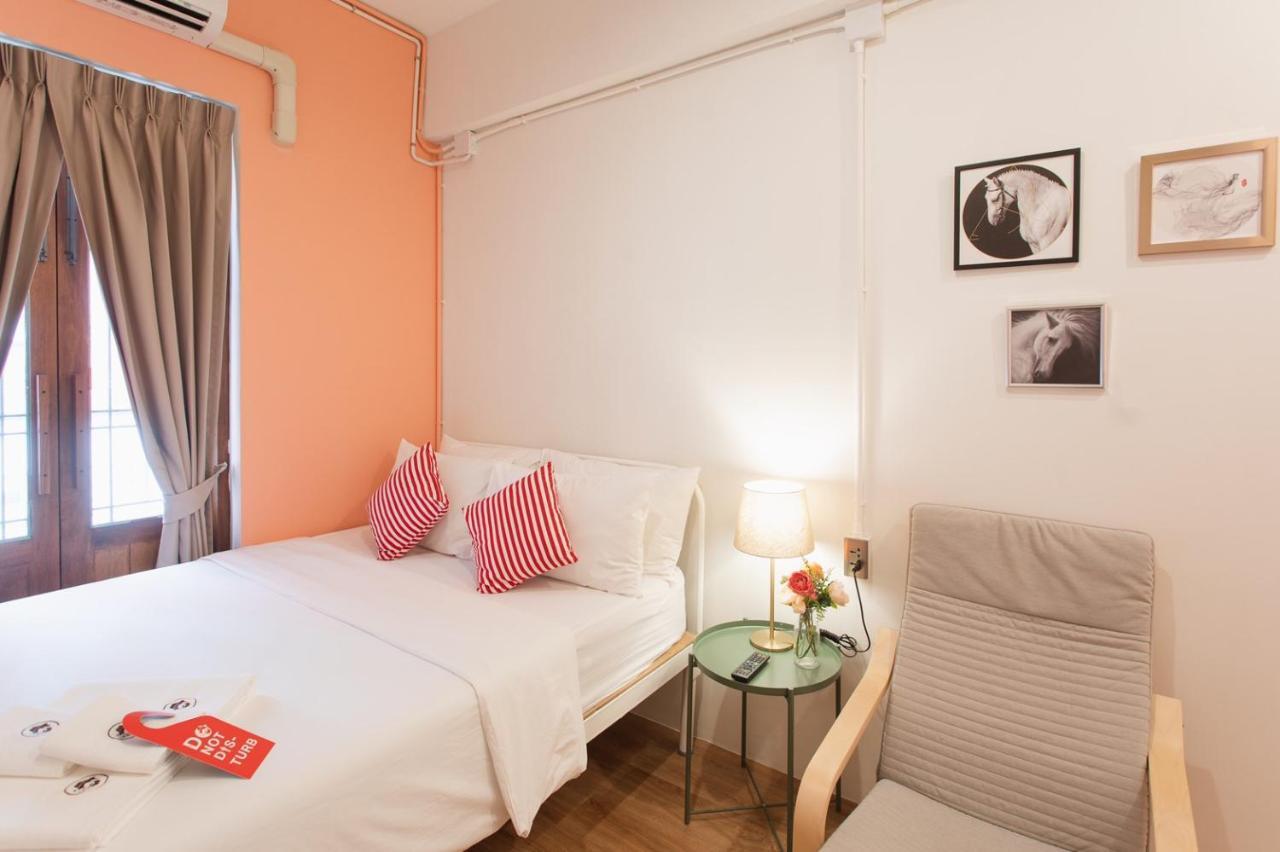 Отель House Of Papa Bangkok Siam Экстерьер фото