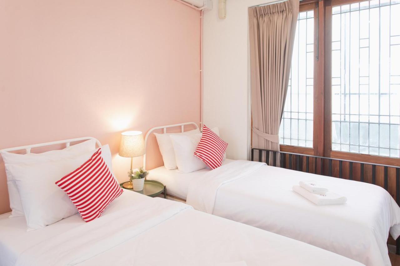Отель House Of Papa Bangkok Siam Экстерьер фото